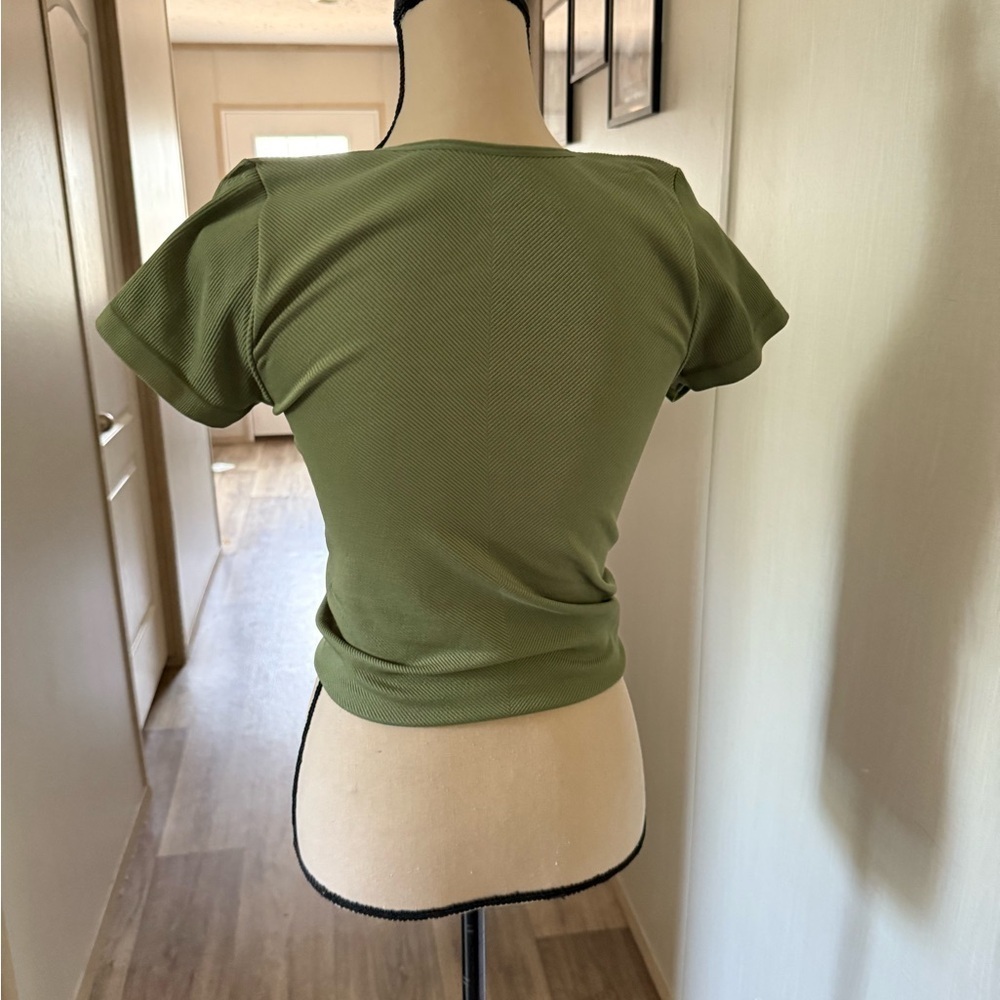 Body Central Beige Ruffled Top - Picture 3 of 4